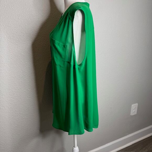 Torrid Sz 2 Sleeveless Georgette Chiffon Henley Blouse Green Top - Picture 6 of 11